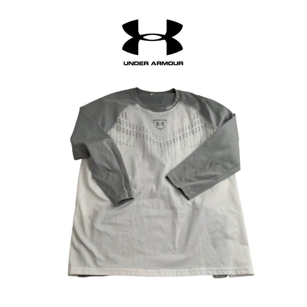 Under Amour White & Gray Top. Sz LG